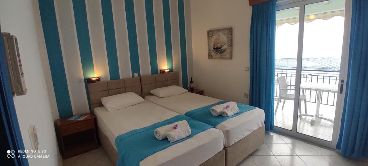 Theocharis Bros - Studios Apartments Ayios Nikitas Bagian luar foto