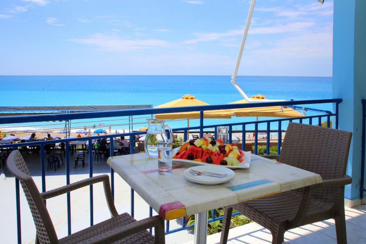 Theocharis Bros - Studios Apartments Ayios Nikitas Bagian luar foto